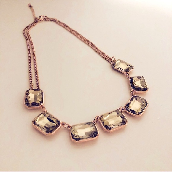 Vintage Jewelry Vintage Rose Gold Tone Green Topaz Look Necklace